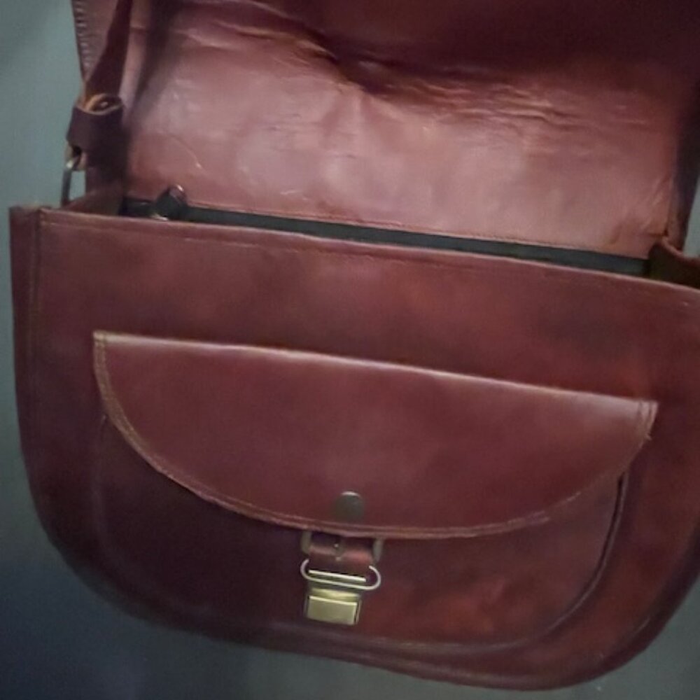 Handmade Vintage Style Genuine Brown Leather Cross Body Shoulder Bag - Picture 8 of 16